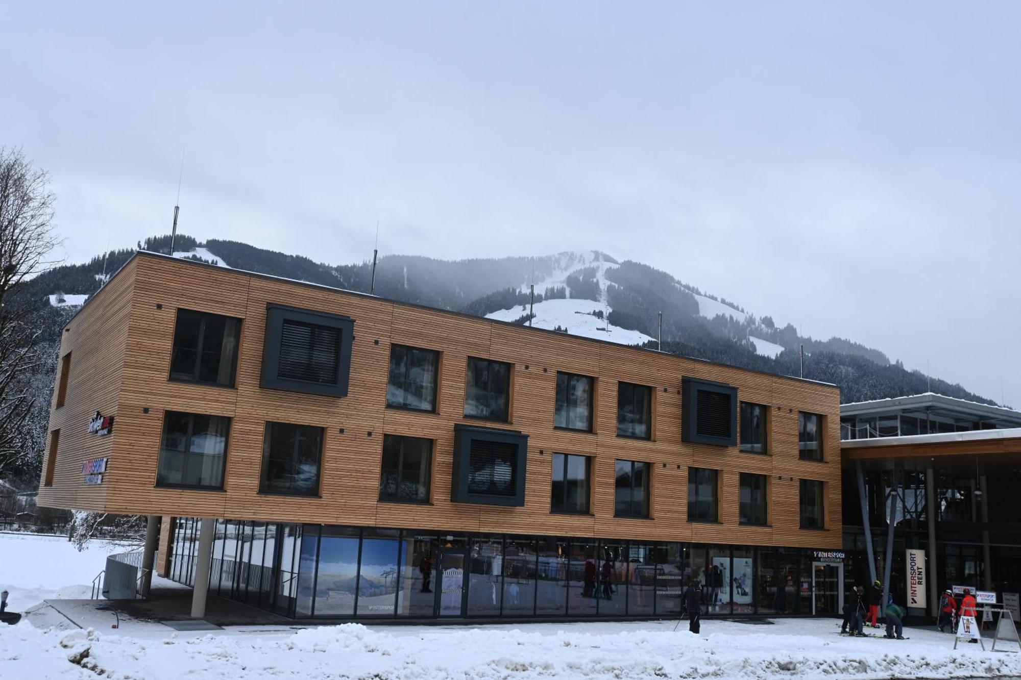 Skiwelt-Lodge บริกเซินอิมทาเล ภายนอก รูปภาพ